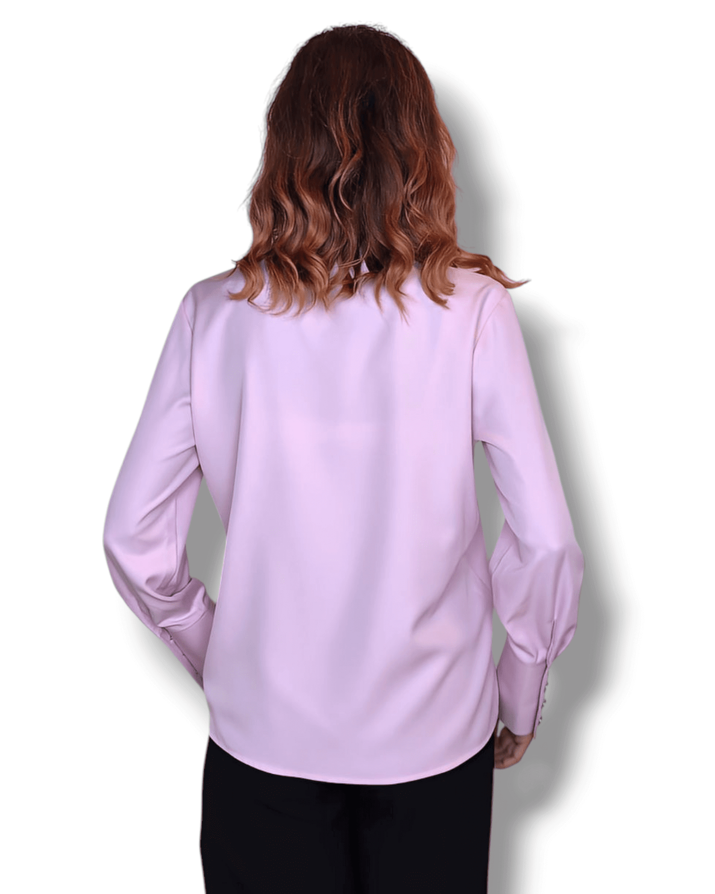 Soft Pink Blouse Suranska Shop gengf schweiz Hellrosa Bluse mit goldenen Knöpfen und klassischem Hemdkragen
