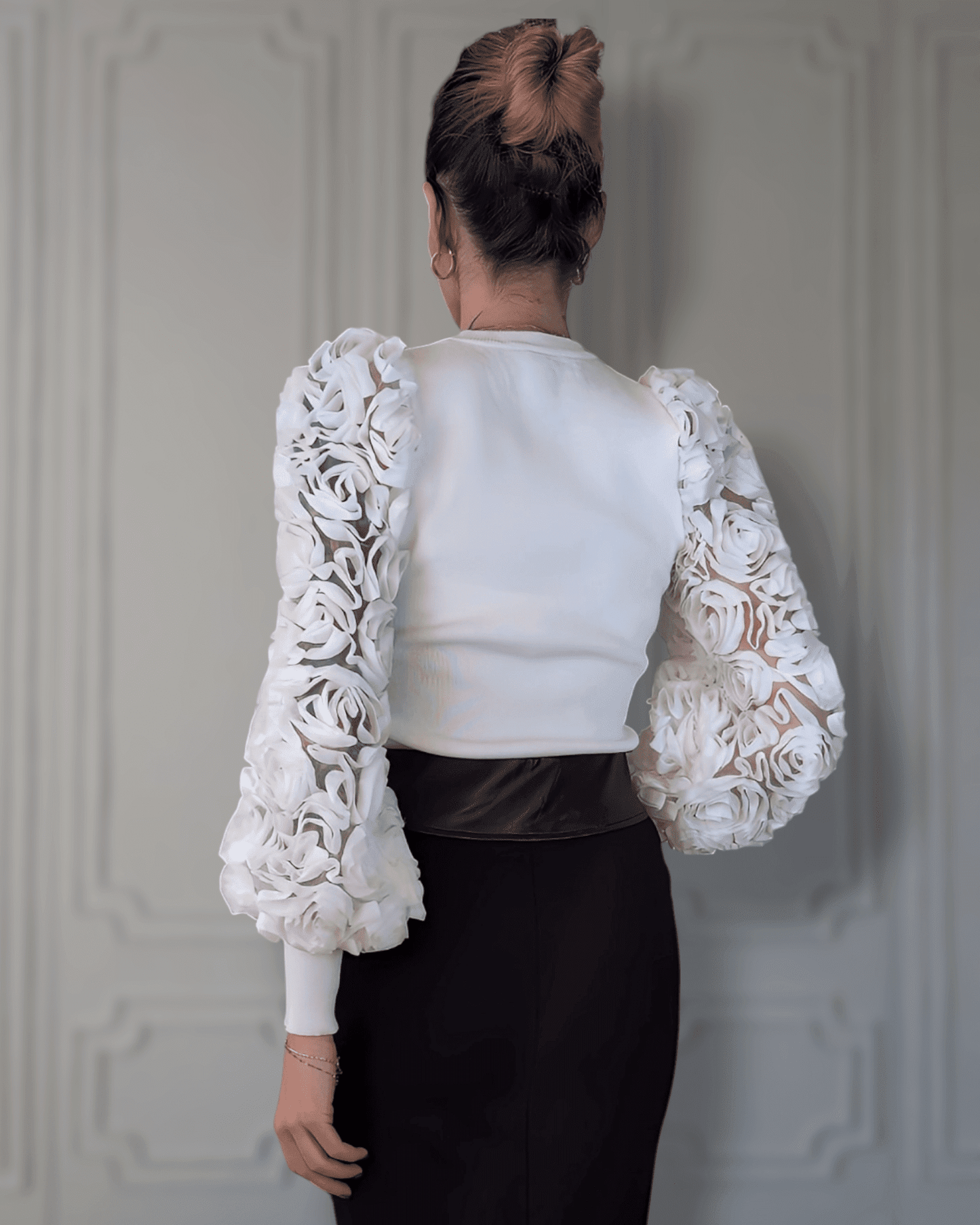 Sweater White Rose pull Suranska Shop 
