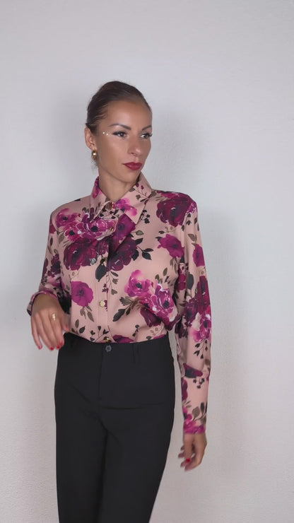Chemise rose saumon à imprimé fleuri avec boutons dorés – Genève, Suisse – Suranska Shop