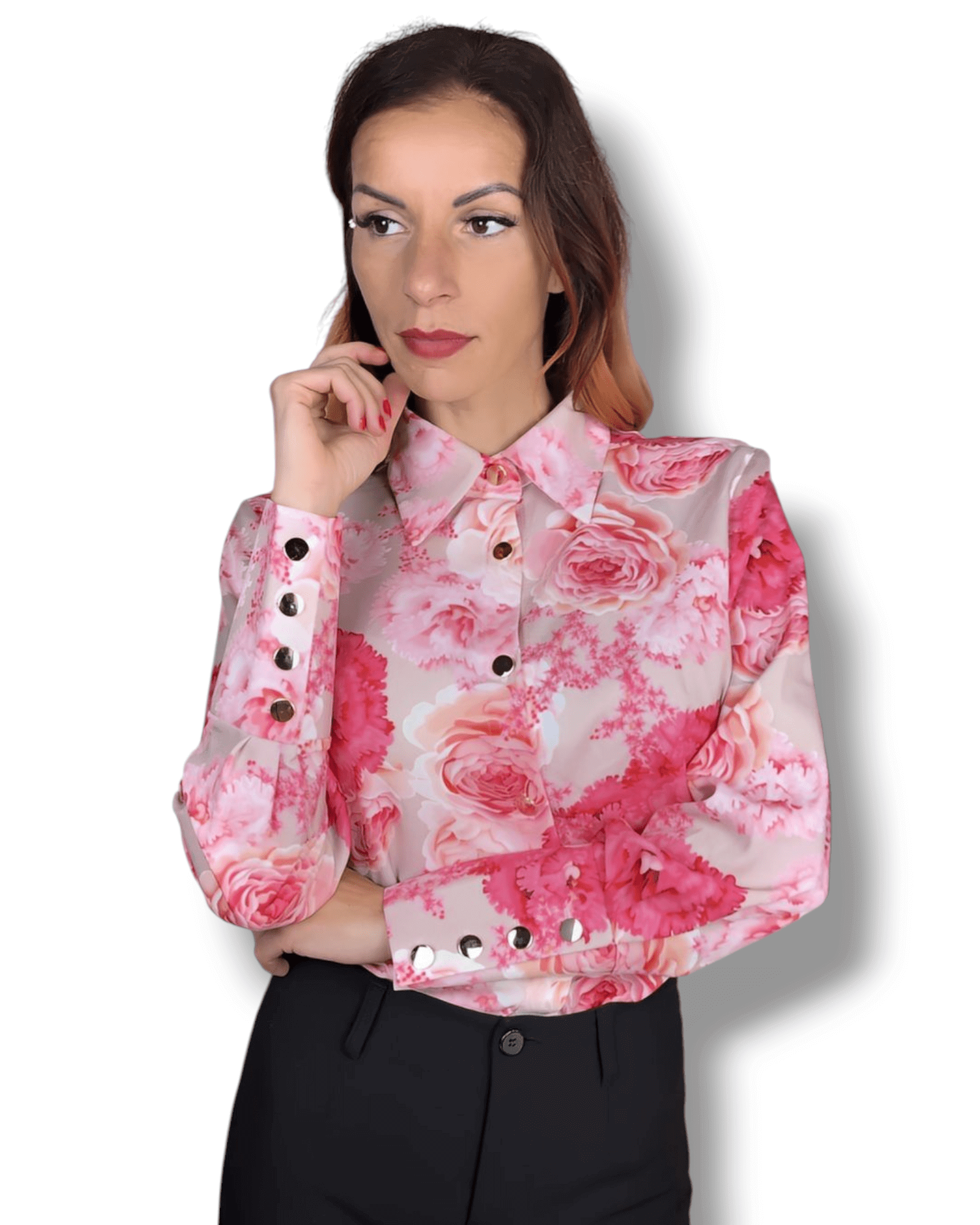 . Suranska Shop . Beigefarbene Bluse mit rosa und pinken Blumen und goldenen Knöpfen – Genf, Schweiz – Suranska Shop